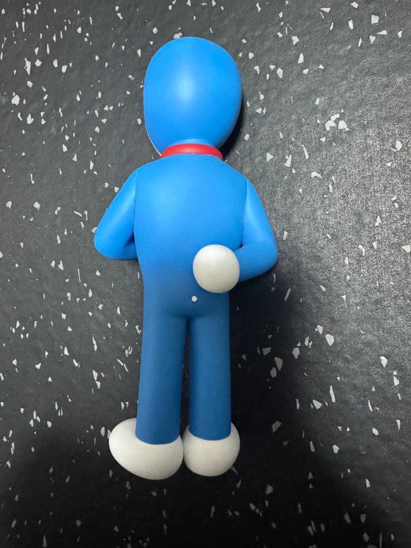 メディコムトイ　かっこいいドラえもん