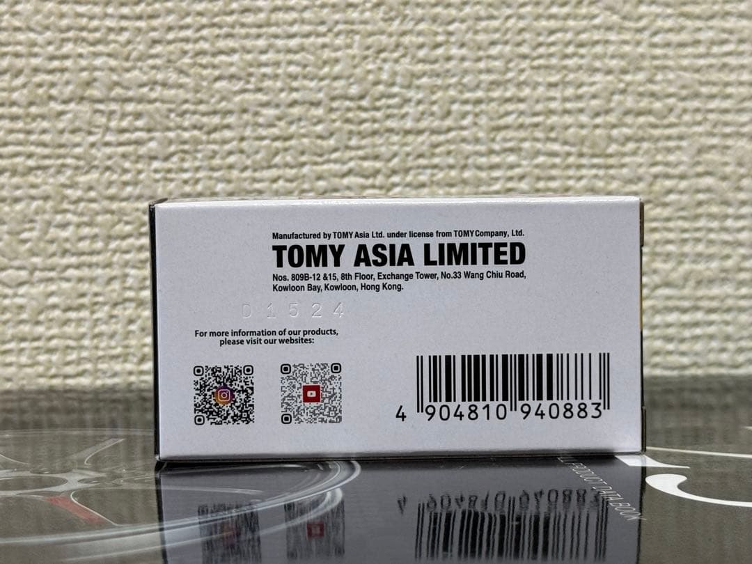 1/64 トミカ プレミアム ホンダ Civic タイプR FD2