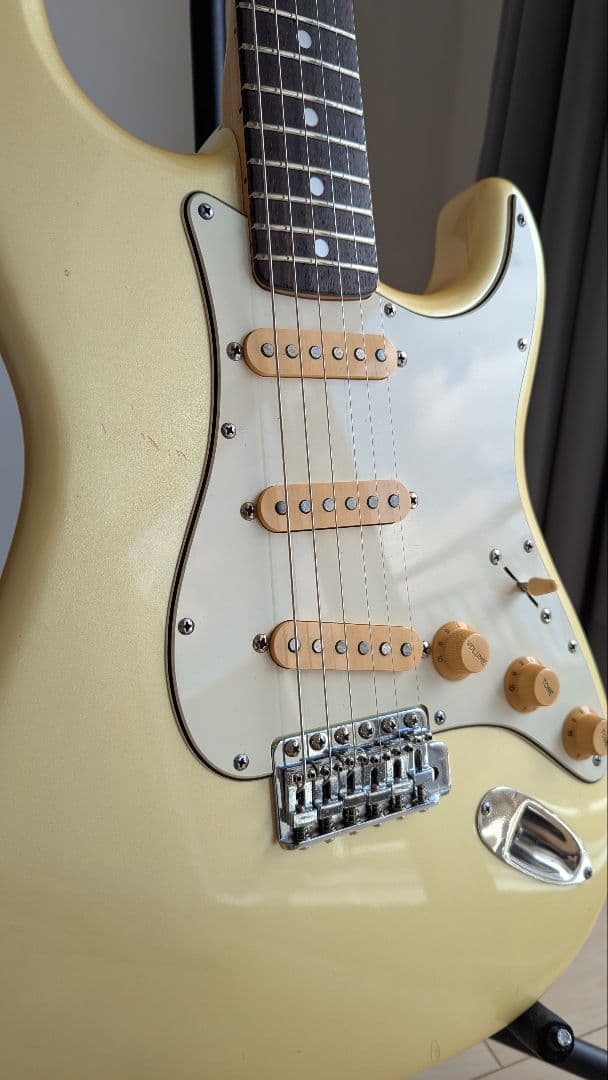 ギター JV Squier by Fender Stratocaster