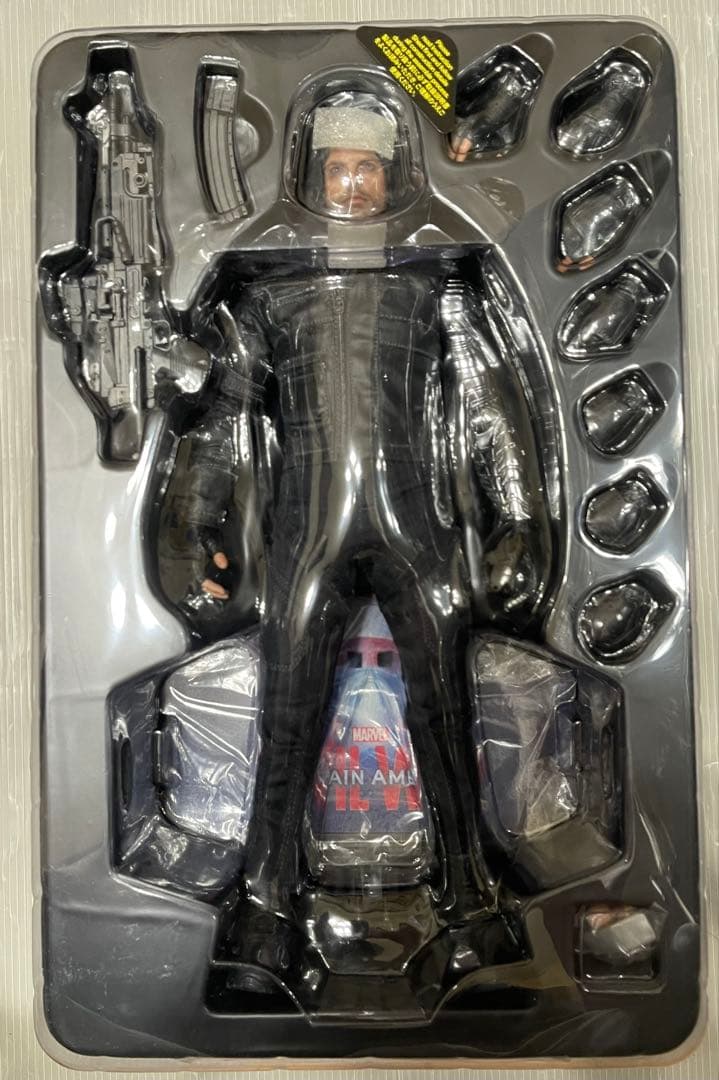 美品　ホットトイズ『シビル・ウォー／キャプテン・アメリカ』ウィンター・ソルジャー