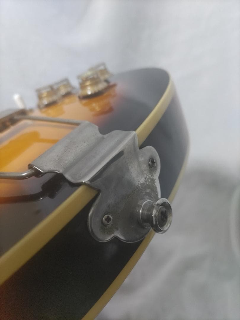 エピフォン　カジノ　クーペ　VS　中古　フルアコ