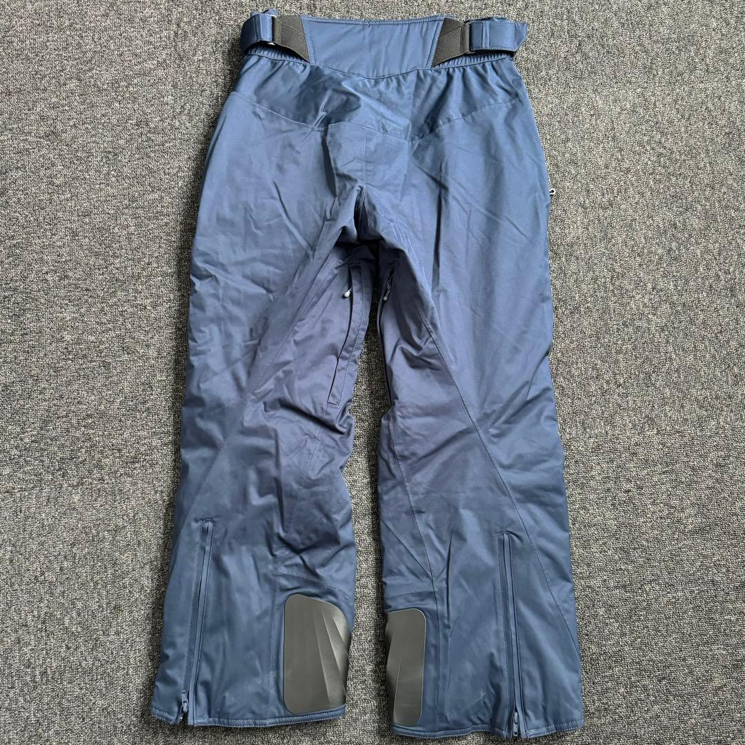 美品！！ミズノ　スキーウェア　パンツ　サイズS ネイビー