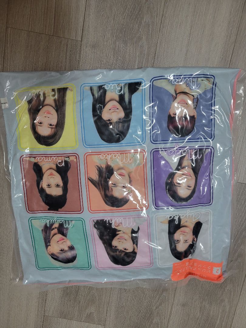 NiziU グッズセット　1番くじ　 壁掛け時計 スピーカー　クッション