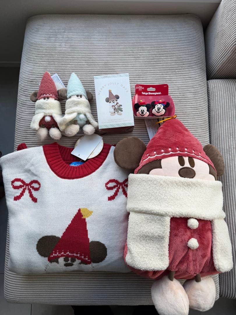 Disney ディズニー リルリンリン/ぬいぐるみバッチ青・赤/セーター/リング