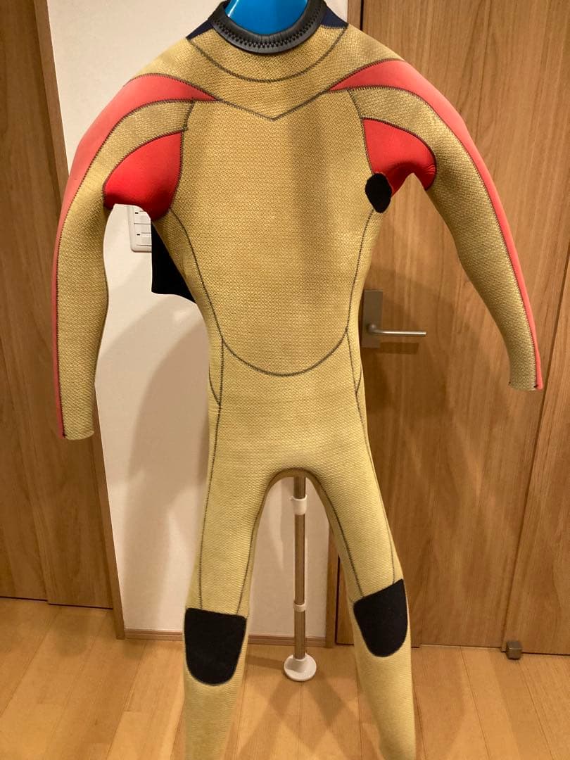 HOLLY セミドライフルスーツ