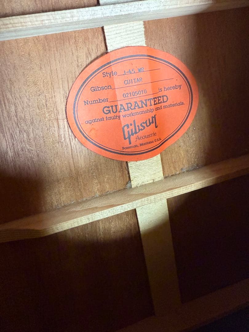 GibsonJ-45 ワインレッド　ハードケース付