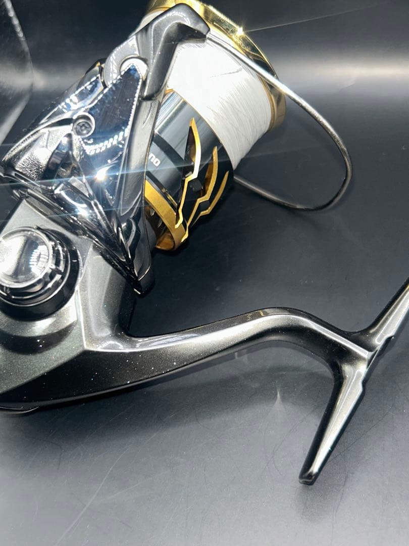 シマノ 20 ツインパワー 4000MHG リブレハンドルノブ 付き