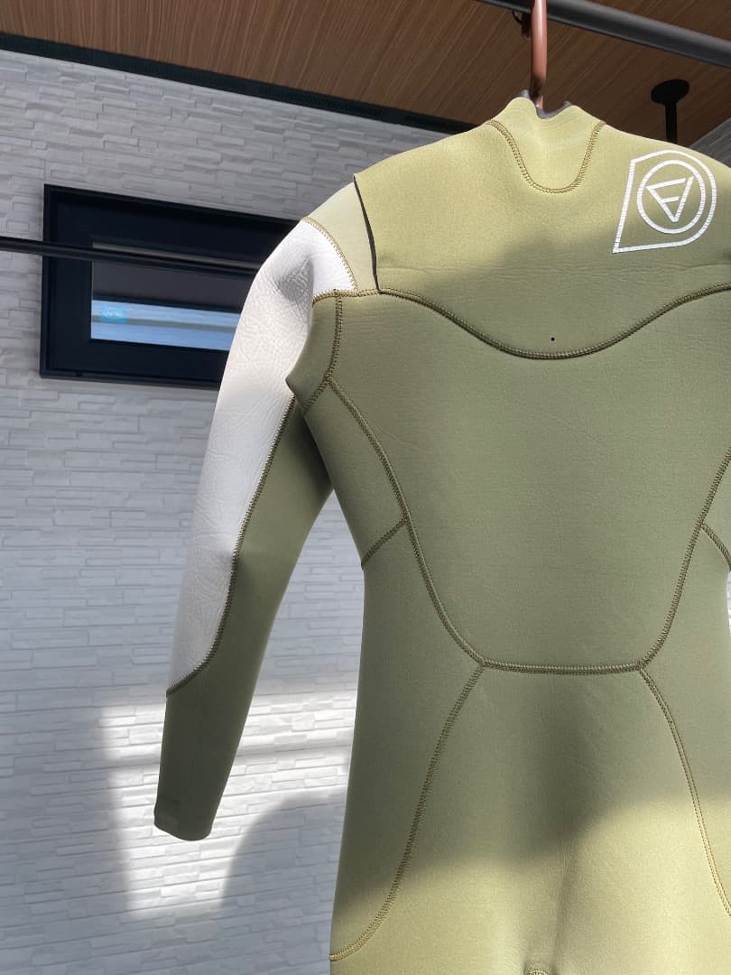 （期間限定割引）DOVE　3㎜　フルスーツ　ジャーフル　ウェットスーツ