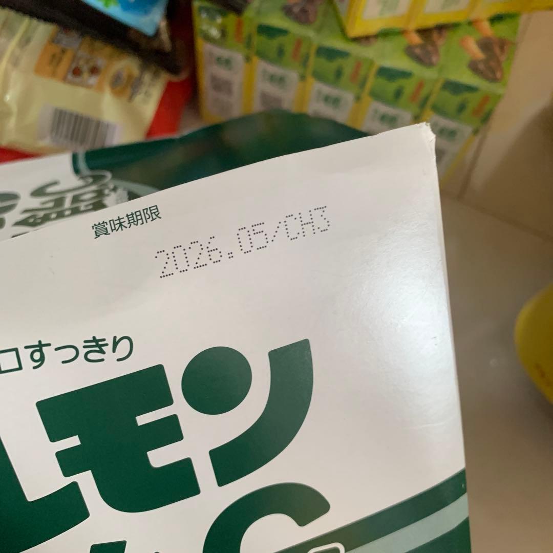 激安お菓子まとめ売り　きのこの山　たけのこの里　パイの実　チョコパイ他