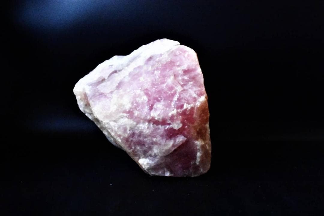 天然石 ローズクォーツ 紅水晶 原石 鉱物 希少 パワーストーン 風水 鑑賞石