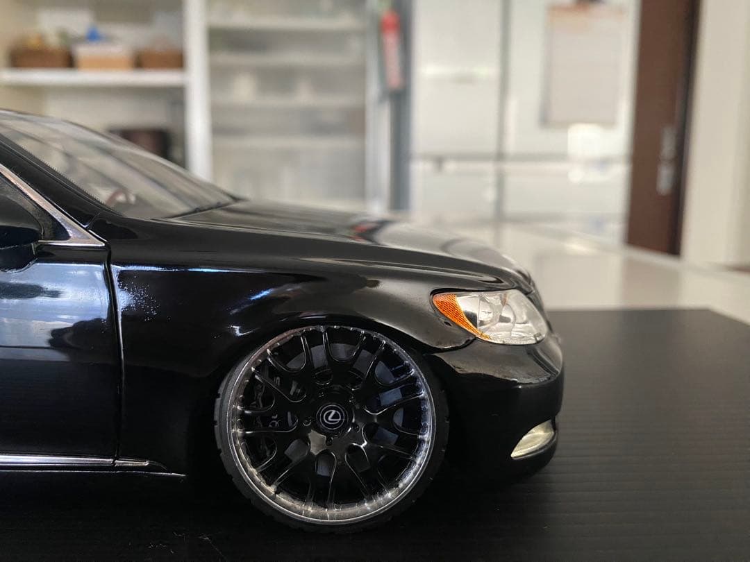 レクサス　LS460 1/18 21インチ　スタンス　ローダウンカスタム