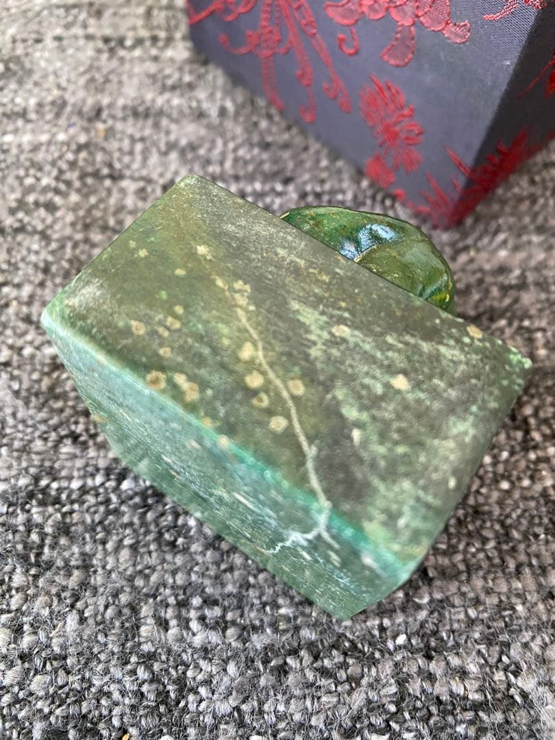 広東緑石　獅子　落款印　印章　印材　印石　印鑑　骨董　書道　硯