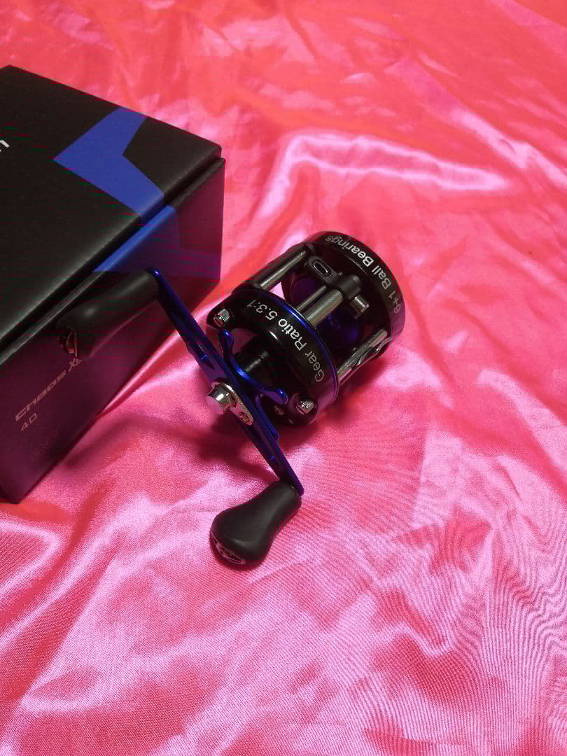 新品未使用 Piscifun chaos 40右ハンドル