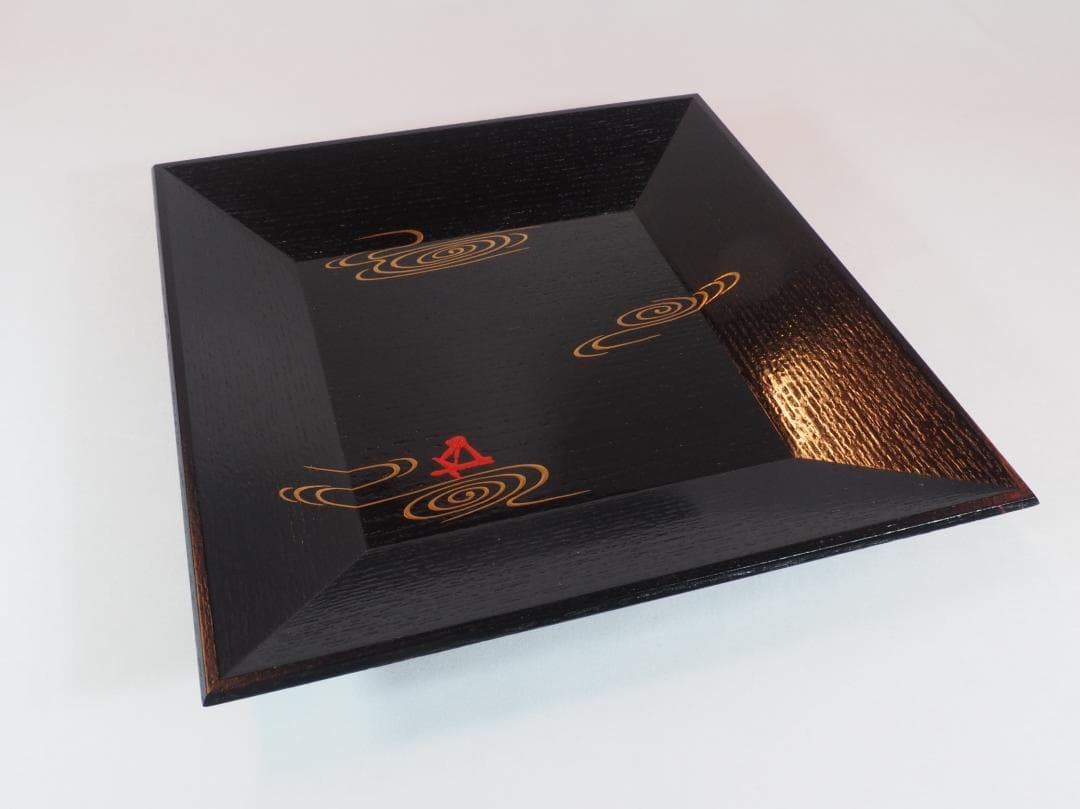 裏千家15世鵬雲斎御書付『巻水蒔絵四方盆』14代駒澤利斎造（共箱・二重箱）