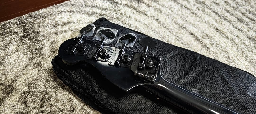 新品未使用Fender Duff McKagan Deluxe Bass