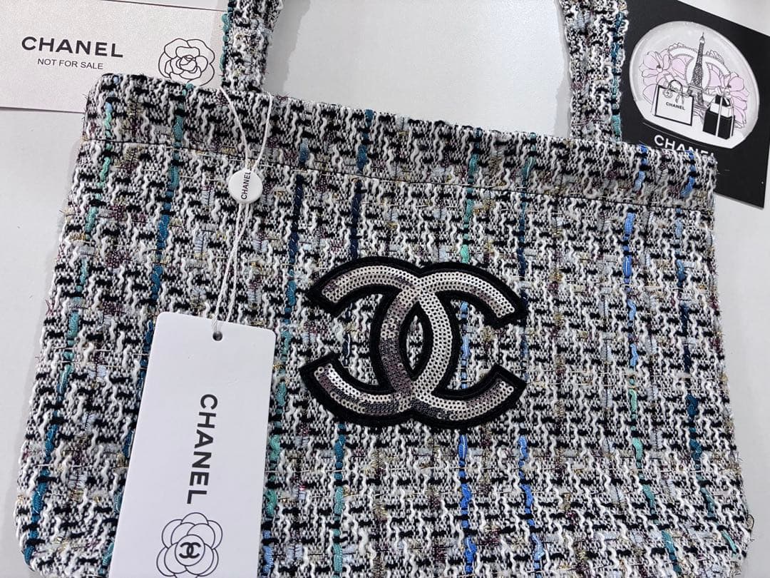 m*1様 CHANEL シャネルノベルティ　トートバッグ　ハンドバッグ　ブルーラ