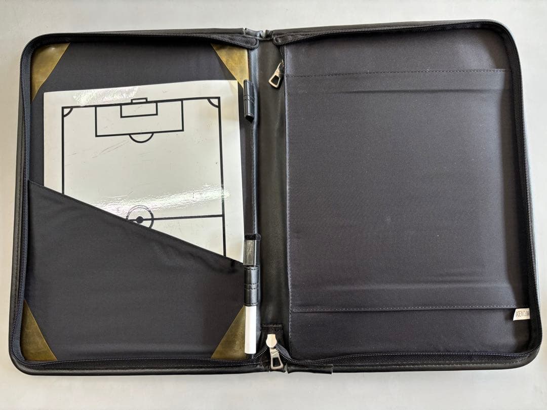 Nike サッカー戦術ボードケース