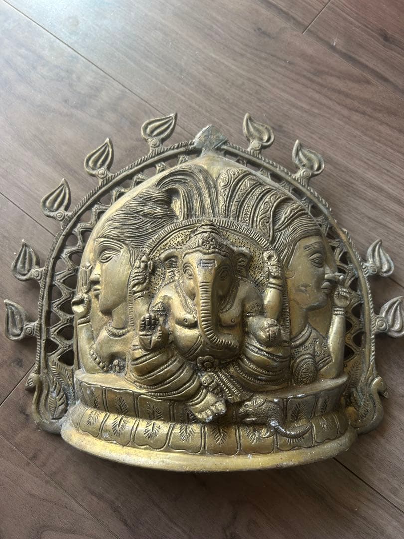 掛け物の仏像，真鍮製，重約3500克