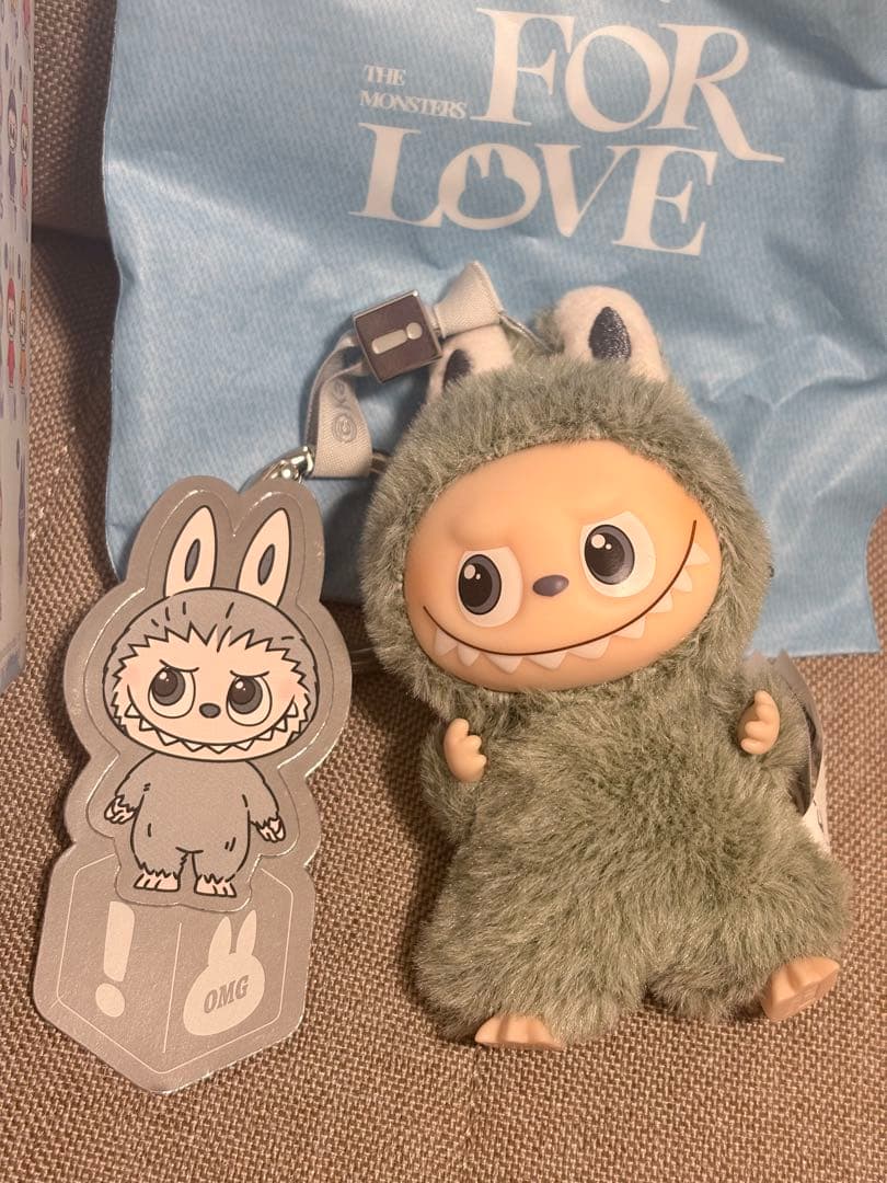 ★シークレット★正規品 ラブブ PIN FOR LOVE イニシャル　【！】