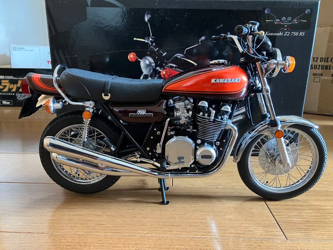 ミニチャンプス　カワサキ Z2 750RS 火の玉カラー 1/6スケール 希少