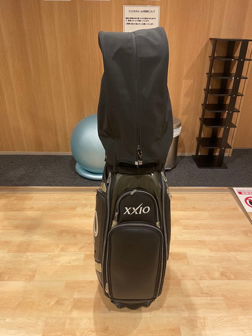 大収納！‼️XXIOゴルフバッグ