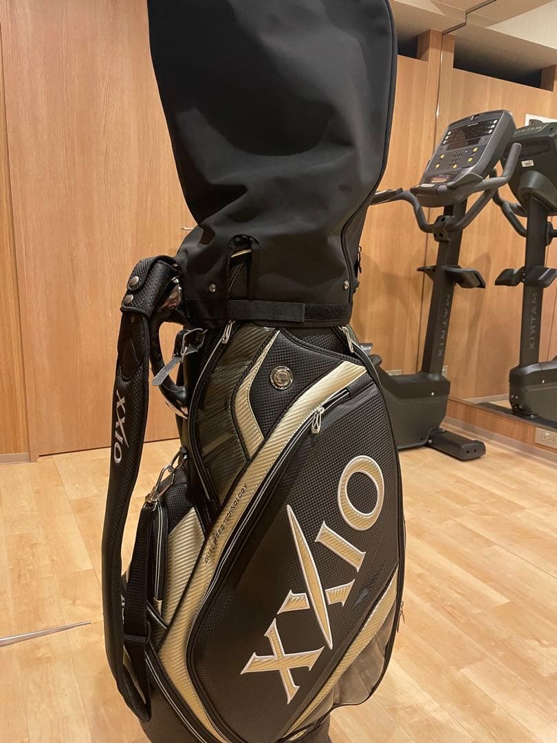 大収納！‼️XXIOゴルフバッグ