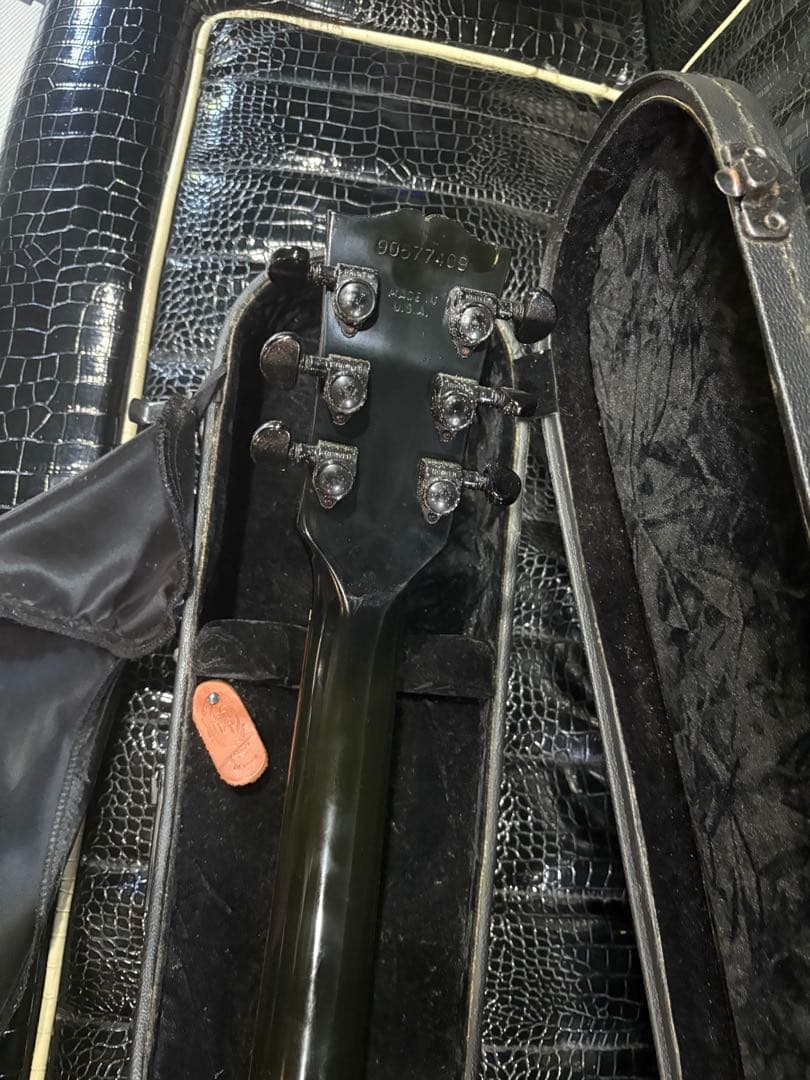 Gibson Les Paul ハードケース付属