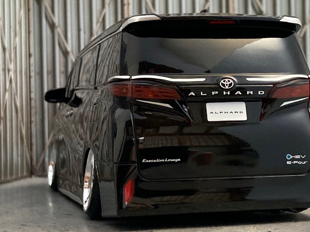 1/24 新型アルファード・ブラック（希少ホイールカスタム）