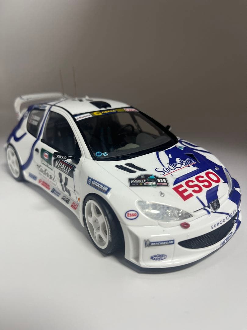タミヤ 1/24 プジョー206 WRC プラモデル完成品