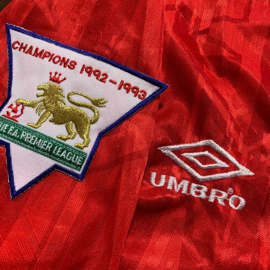 正規品 マンチェスターU 1992-93プレミアリーグ優勝記念刺繍入ホームシャツ