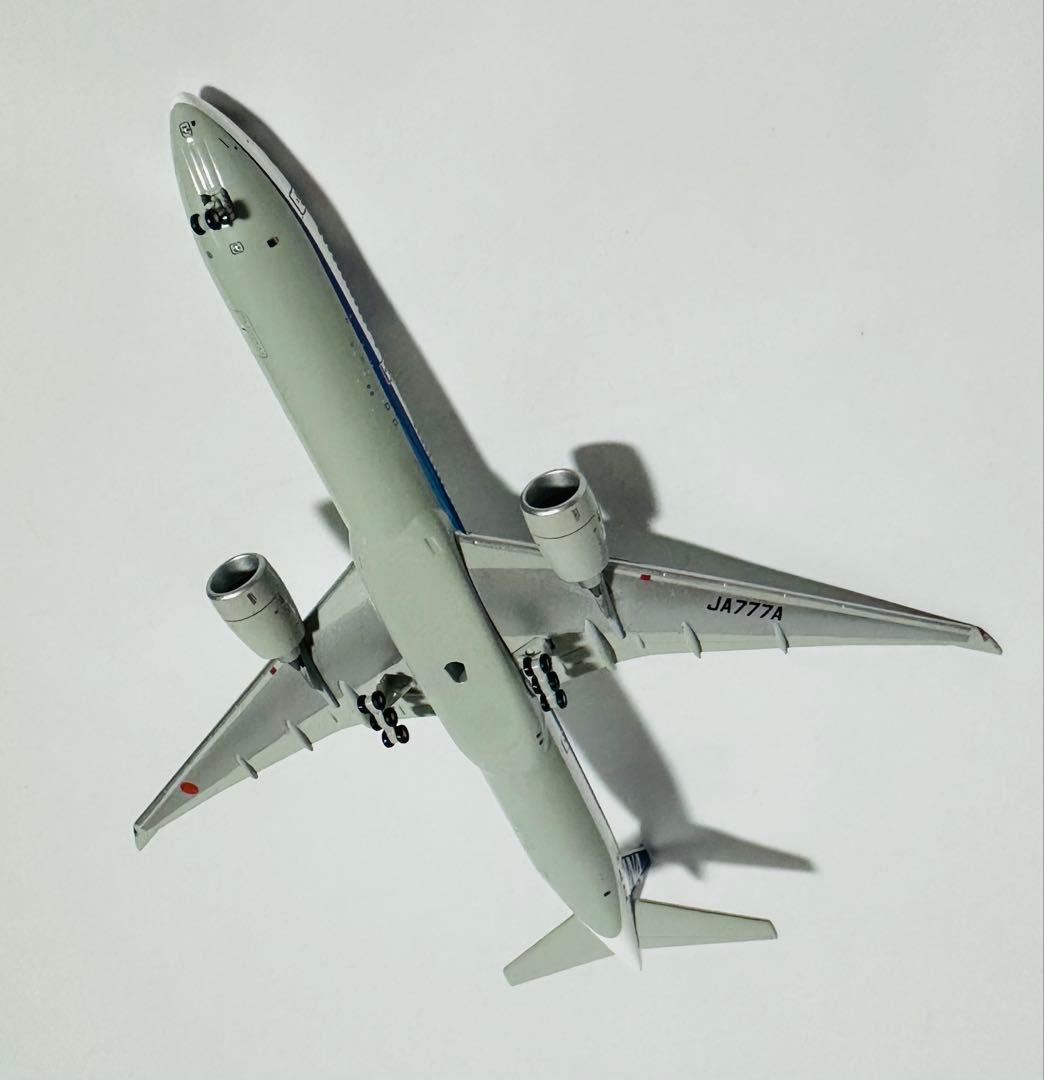 全日空商事 1/400 ANA 777-300ER NH40027