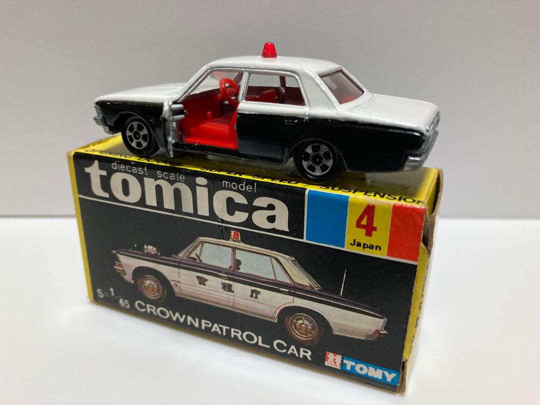 トミカ　黒箱　日本製　トヨタ　クラウン　パトロールカー　1Aホイール　白色指定箱