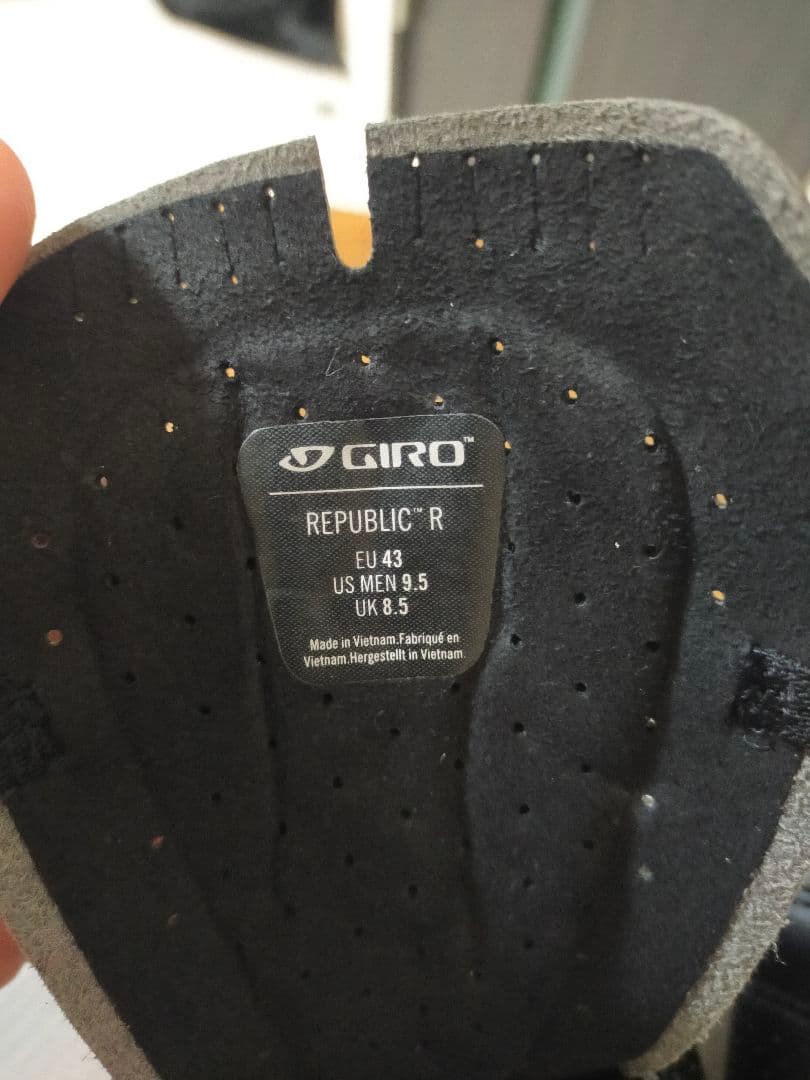 GIRO REPUBLIC R 43 ジロ　リパブリック