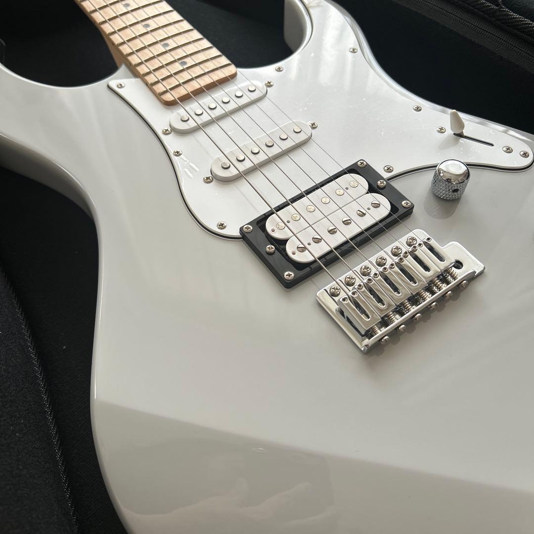 パシフィカ　ギター　グレー　フェンダーピック