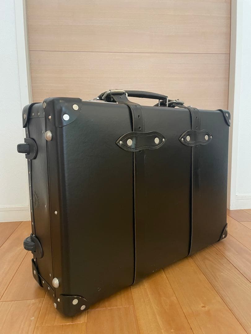 未使用/保証書有　GLOBETROTTER キャリー