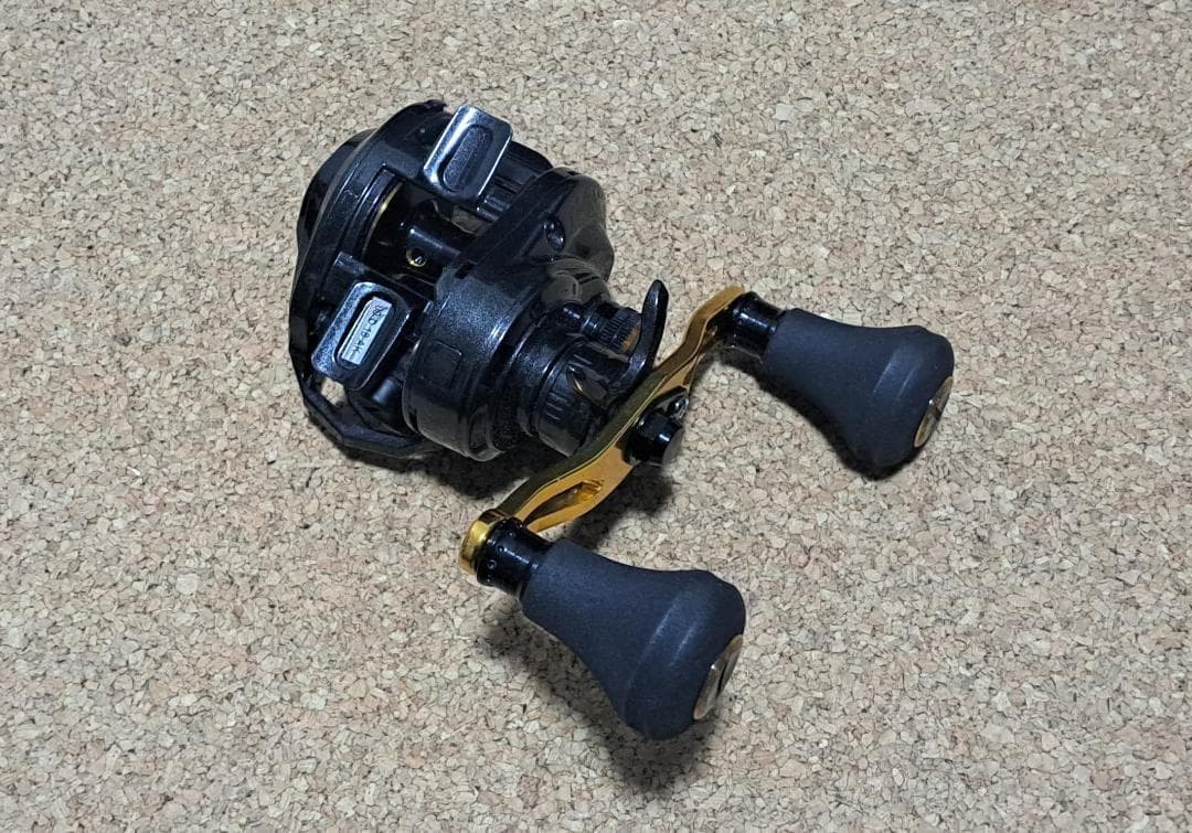 【ABU】18ロキサーニパワーシューター(右)