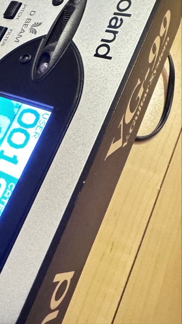 Roland VG-99 ギターシンセサイザー