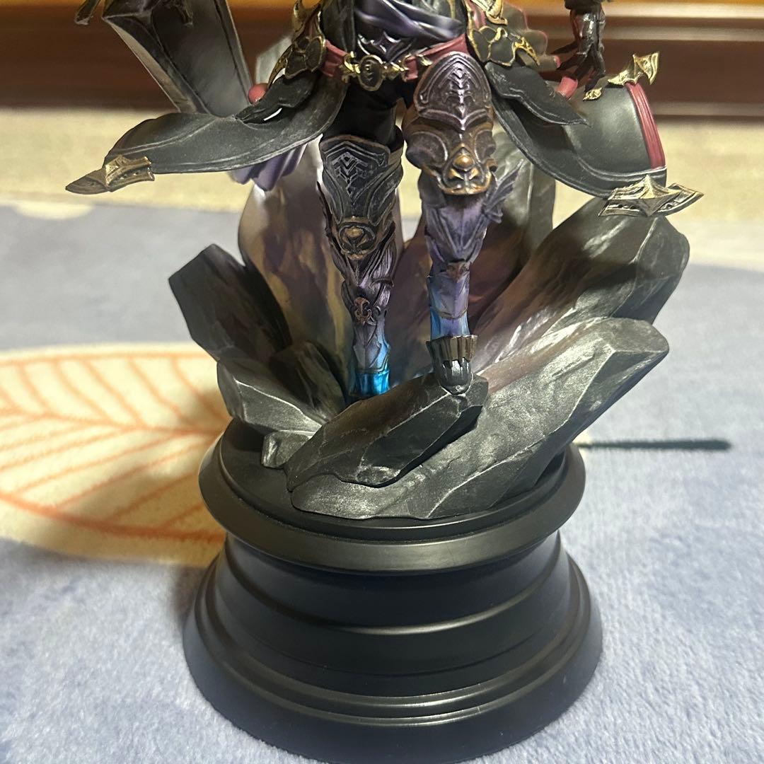 ファイナルファンタジー14 漆黒のヴィランズ 暗黒騎士 フィギュア