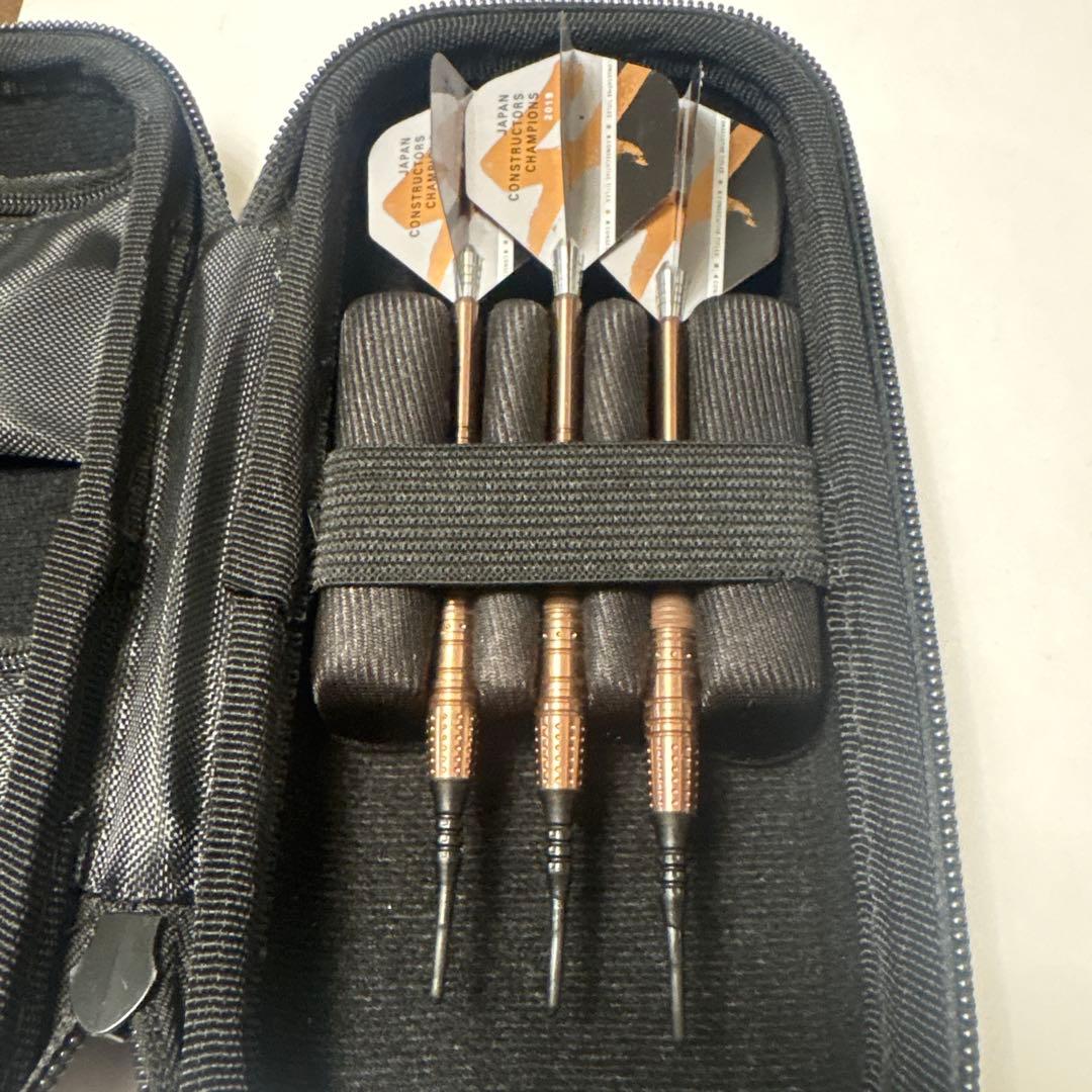 ダーツ 3本セット　ケース付き　TARGET LUMIERE(ルミエール)