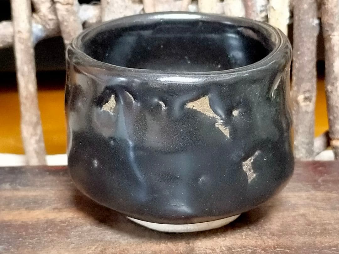 ♥値下げ♥　織部黒　ぐい呑み　ぐい飲み　瀬戸黒　引出黒　骨董　古玩