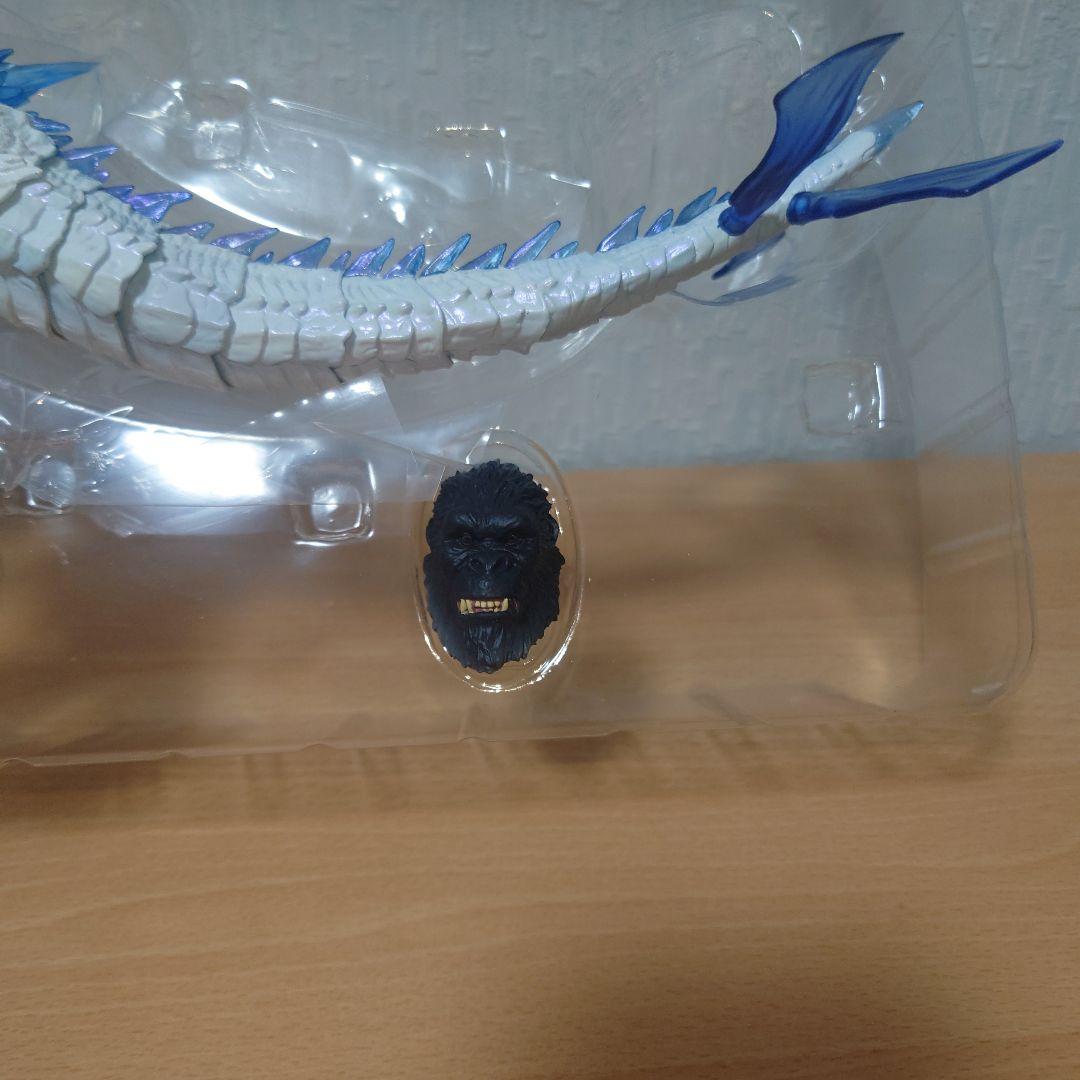 S.H.MonsterArts　シーモ