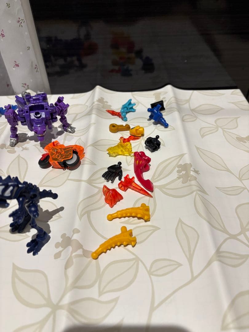 恐竜・ロボットフィギュアセット