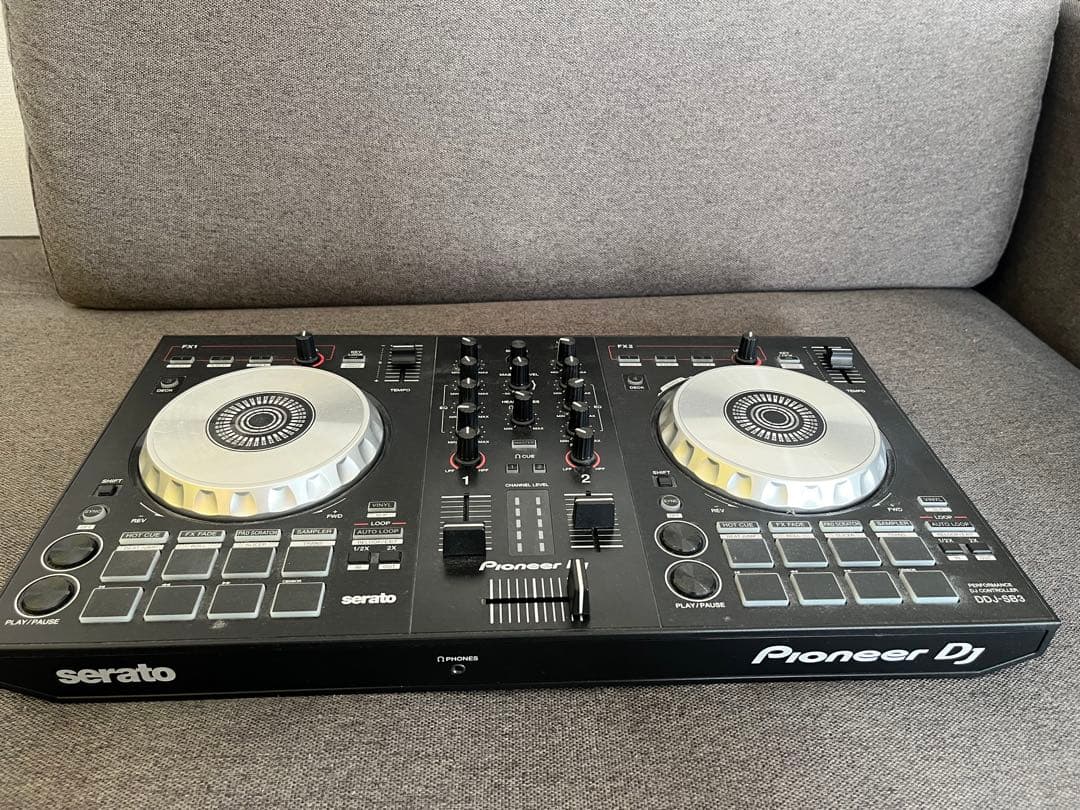 Pioneer DJ DDJ-SB3 コントローラー