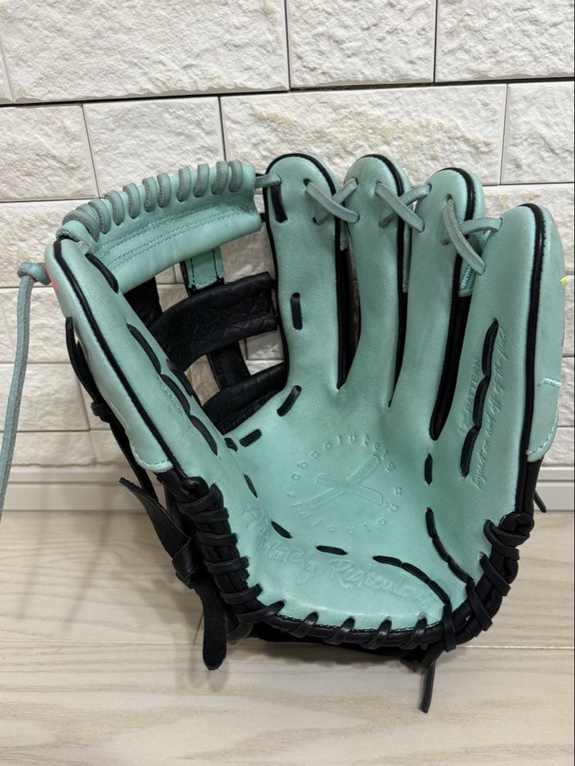 mlb愛　Absolutely Ridiculous グローブ 12インチ