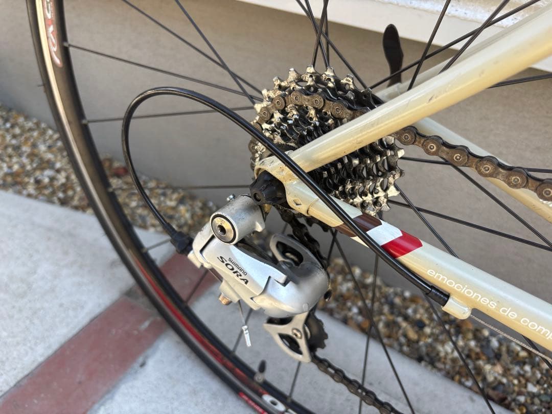 BH DESEO(デセオ）100周年記念モデル　クロモリロード