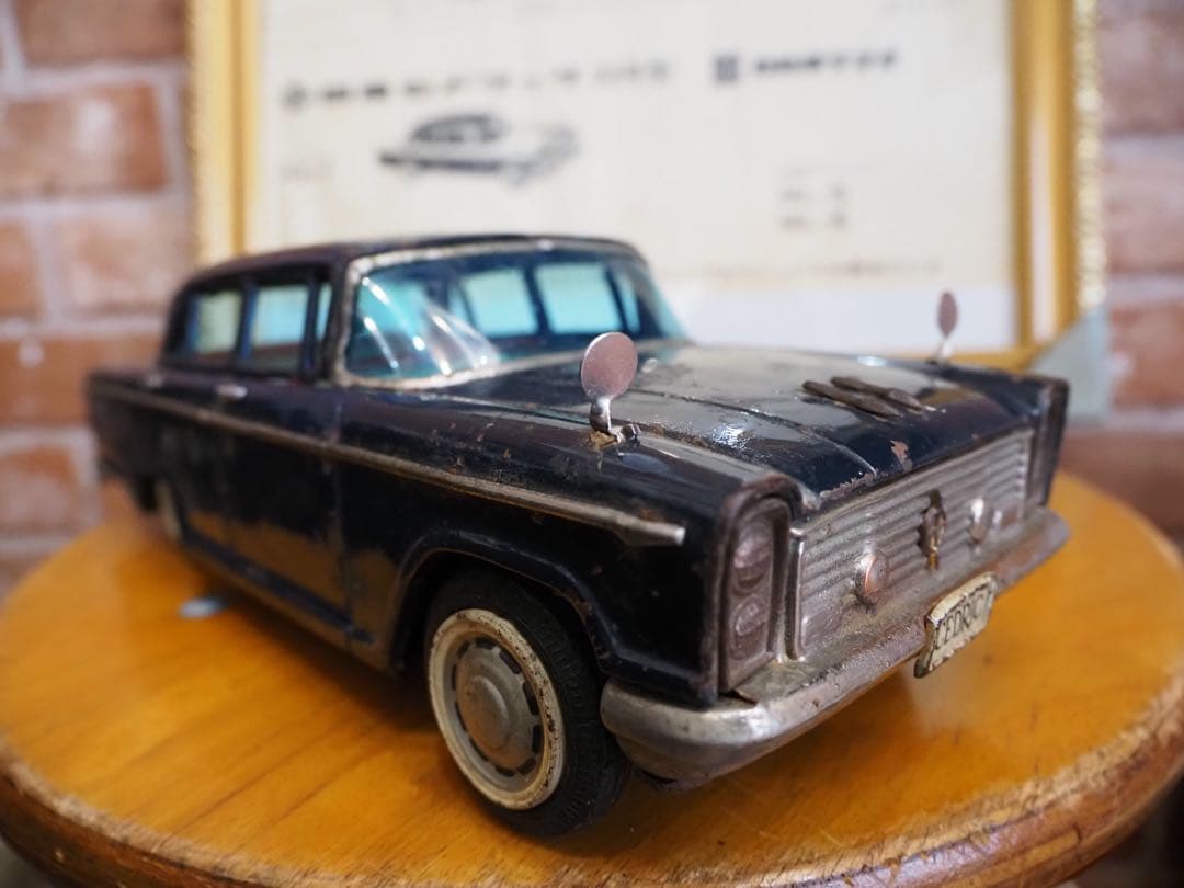 昭和レトロ　イチコー　ブリキ　日産セドリック・カスタム　縦目4灯　初期　おまけ