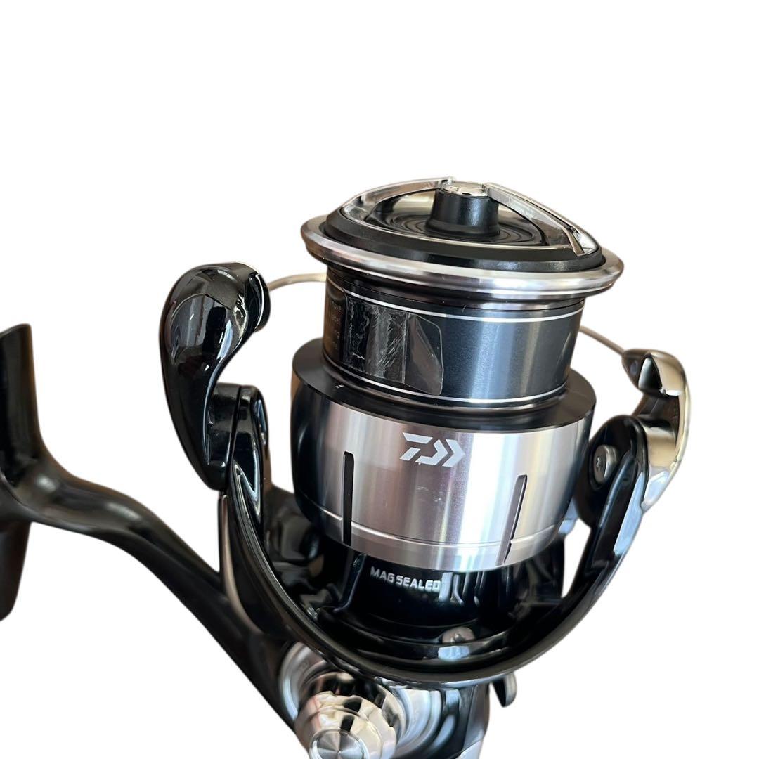 未使用 近年モデル ダイワ 23 レグザ LT3000S-CXH スピニング