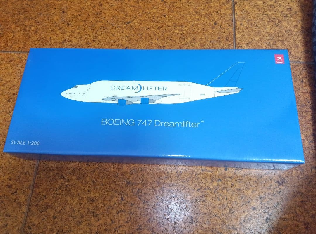 値下げ【超希少・新品未開封】 747 Dreamlifter 1/200