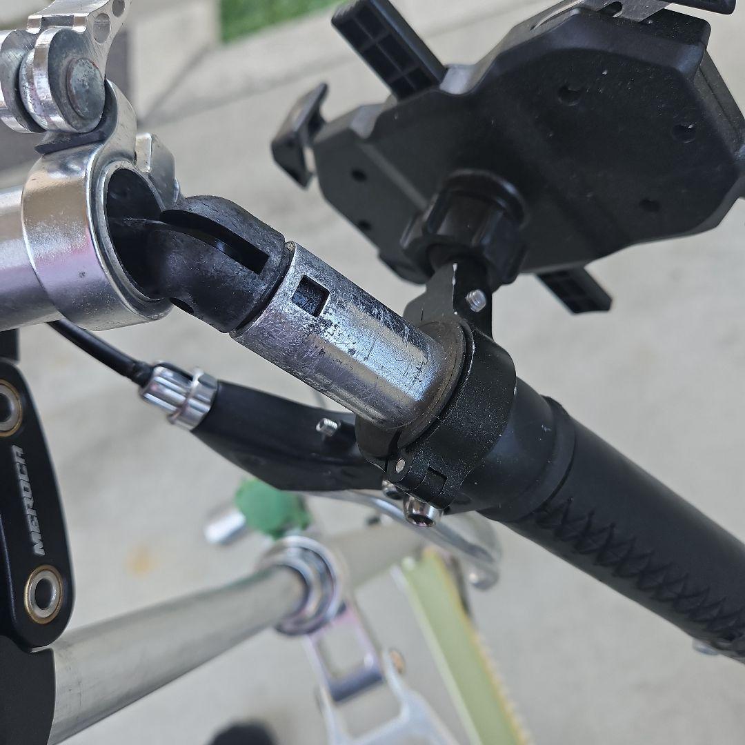 H*T様 激レア！変速機付きCARRY ME 折り畳み自転車　タイヤ　ソリッド