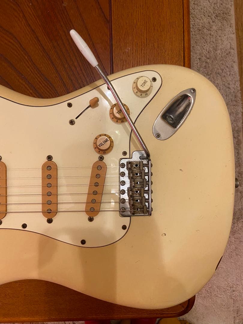 Squier fender japanストラトキャスター Eシリアル